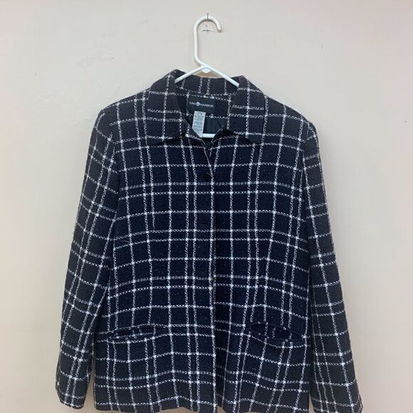 Black and white blazer.  Please make offer if interested - Picture 1 of 3